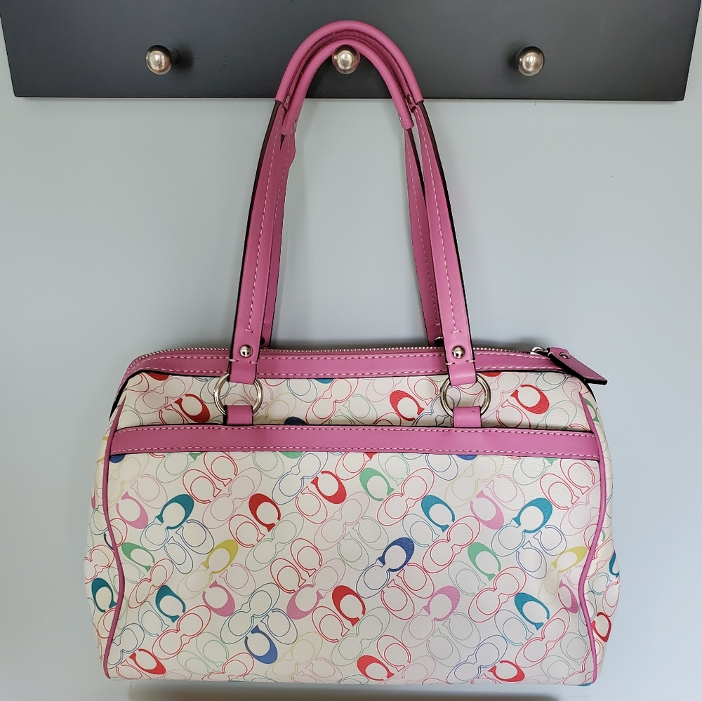 Coach Signature Chelsea Purse - Picture 2 of 9